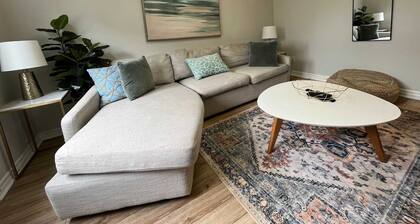 Casa Hotels: Modern 2BR Suite in Leslieville