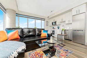 Apartment (1 Bedroom) | Interior - Newly Built Modern Condo With Stunning City Views (Kitchener)