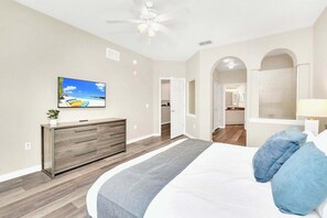 Interior - Upstay: Pet-friendly Family Condo w Poolsleeps 8 (Winter Garden)