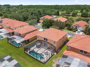 House (6 Bedrooms) | Interior