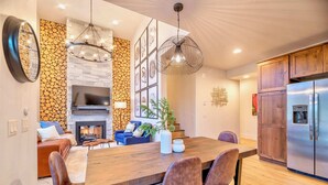 Villa (2 Bedrooms) | Interior - Upstay Lake Dillon Basecamp & Mountain Trails (Silverthorne)
