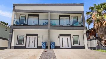 Villa (4 Bedrooms) | Interior