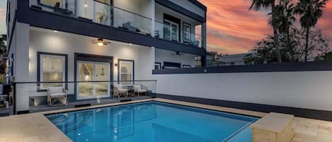 Villa (4 Bedrooms) | Front of property