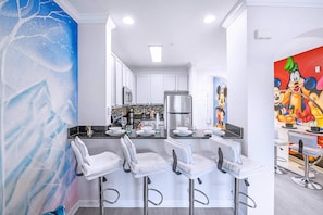 Interior - Upstay Amazing Disney Condo w Patio Sleeps 6 (Winter Garden)
