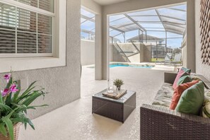 Villa (4 Bedrooms) | Interior - Upstay: Championsgate Home w Private Pool and BBQ (Davenport)