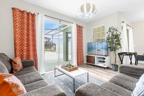 Villa (4 Bedrooms) | Interior - Upstay: Championsgate Home w Private Pool and BBQ (Davenport)