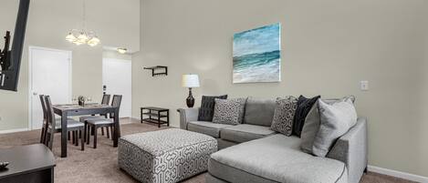 Apartment (2 Bedrooms) | Front of property