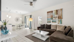 Interior - Spacious 4BR Family Townhouseprivate Pool & BBQ (Kissimmee)