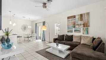 Villa (4 Bedrooms) | Interior