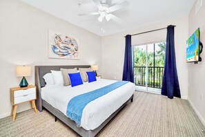 Interior - Upstay - Pet-friendly Condo - Sauna, Pool (Winter Garden)