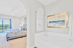 Apartment (3 Bedrooms) | Interior - Upstay Family-friendly Condo w Pool Near Disney (Winter Garden)