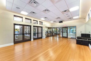 Villa (4 Bedrooms) | Interior - Upstay: Modern Solara Retreat w/ Pool & Games Room (Kissimmee)