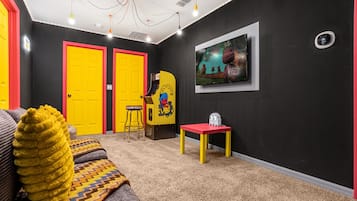 Villa (4 Bedrooms) | Interior