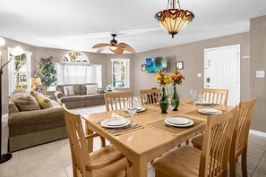 Interior - Upstay Sunny 3BR Orlando Home w Patio Near Disney (Kissimmee)