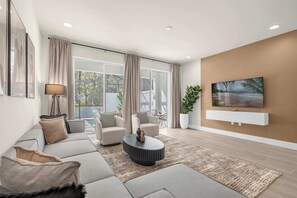 Interior - Upstay - Modern Family Townhouse w Private Pool (Clermont)