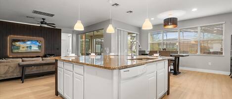 Maison (6 Bedrooms) | Intérieur