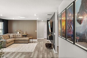 Interior - Family Fun Villa w Pool, Hot Tub & Game Room (Davenport)