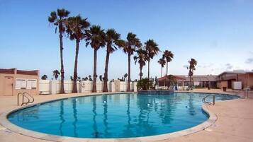 Casa (2 Bedrooms) | Interior