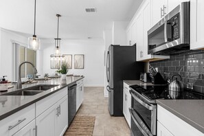 Villa (4 Bedrooms) | Interior - Upstay: Luxury 4BR Family Home w Poolnear Disney (Davenport)