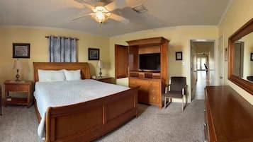 Rumah (3 Bedrooms) | Bagian depan properti