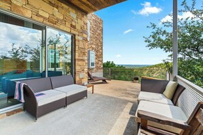 House (4 Bedrooms) | Interior - Luxury 4BR Hilltop Retreat Hot Tub & Scenic Views (Dripping Springs)