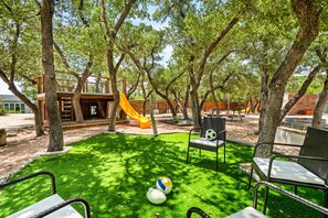 Interior - Luxury Hilltop Villa With Hot Tub & Scenic Views (Dripping Springs)