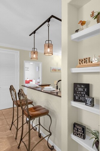 Upstay: Stylish Condo Near Disney Animal Kingdom