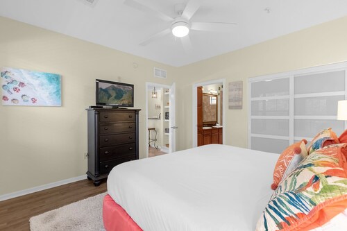 Upstay: Stylish Condo Near Disney Animal Kingdom