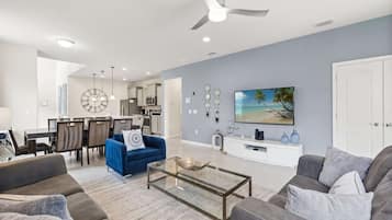 House (6 Bedrooms) | Front of property