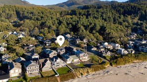 House (3 Bedrooms) | Interior - Beachside Retreat w/ Hot Tub, Balcony Dining & Blue-ceiling Charm Sea Cured by Avantstay (Cannon Beach)