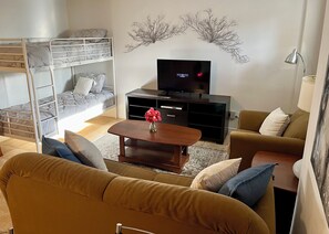 Internet, bed sheets