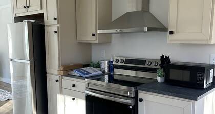 Serene 3-bedroom house close to everything in Asheville