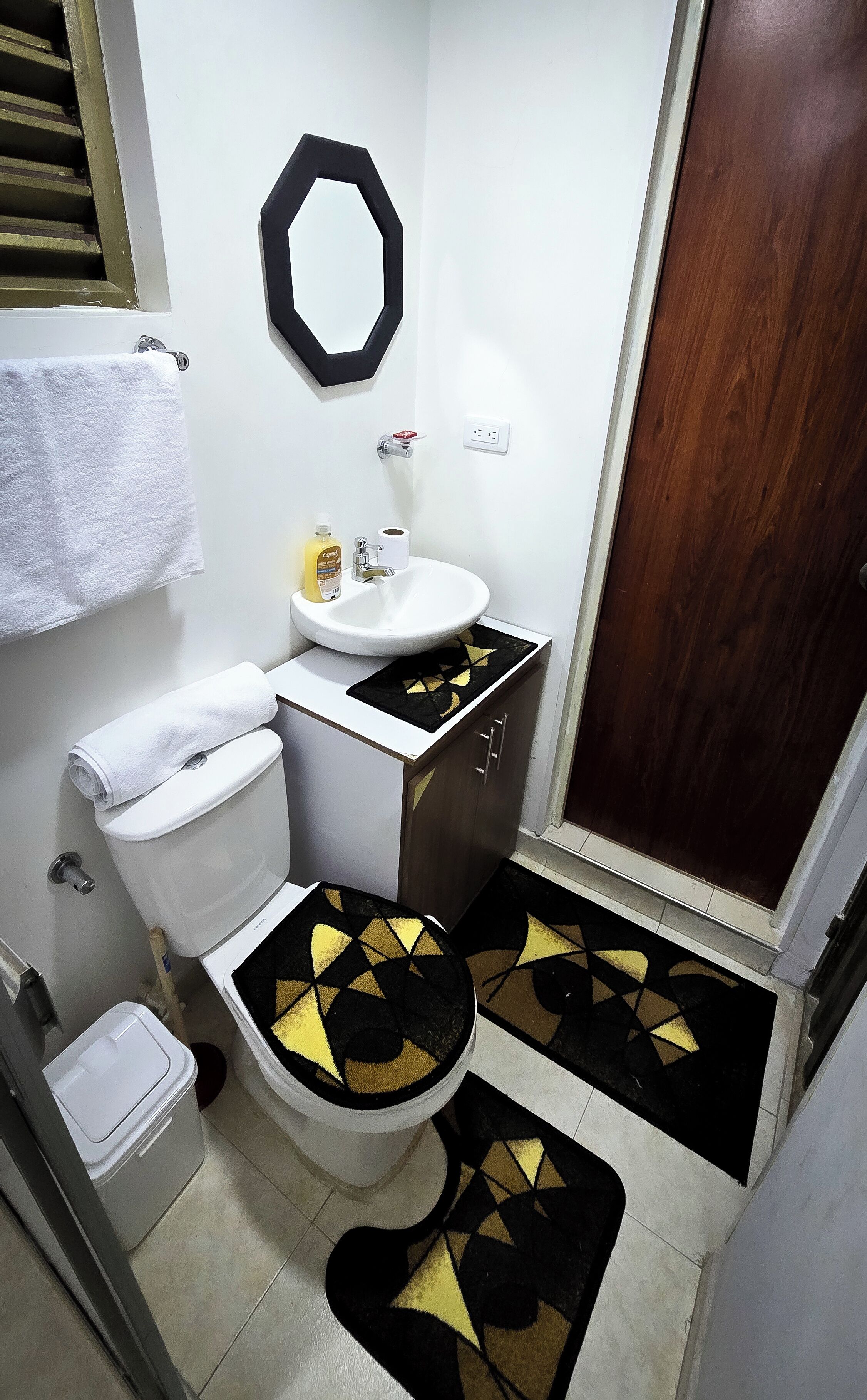 淋浴設備、提供毛巾、番梘、廁紙