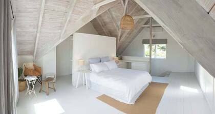 Alpine Escape 4 Bedrooms, Sauna, Firepit & Garden