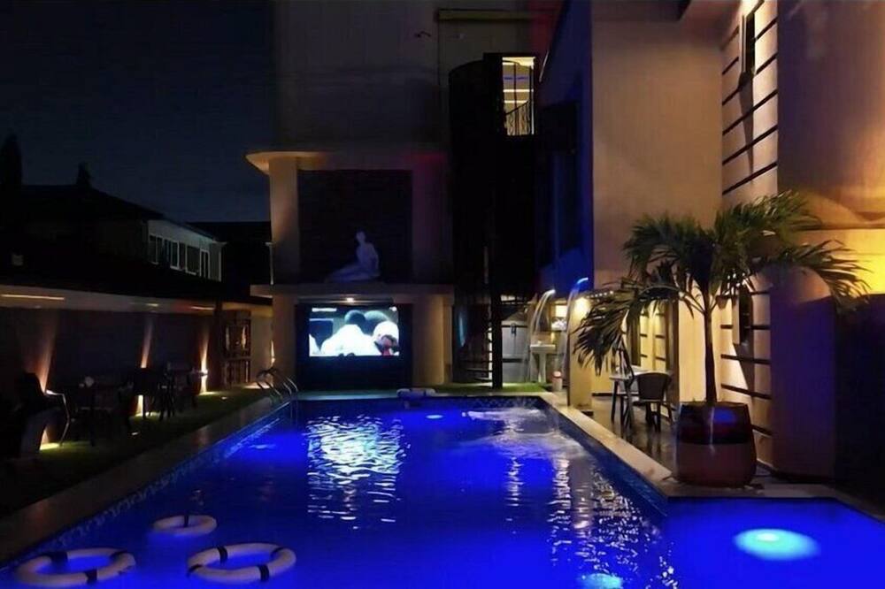 The Hierarchy Hotel