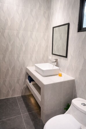 Comfort Loft, Garden View | Bathroom - Las Naveiras 5 (Tamarindo)