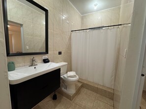 Shower, hair dryer, towels, soap - 3-bedroom ocean-view house in peaceful Isabela with AC (Isabela)