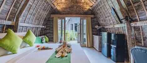 룸, 퀸사이즈침대 1개, 발코니 | 책상, 노트북 작업 공간, 무료 WiFi