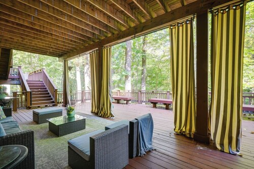 Highfield Haven Decked-Out Cockeysville Escape