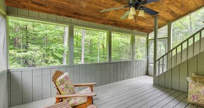 Beachfront Cabin - Kayaks - Community Amenities!