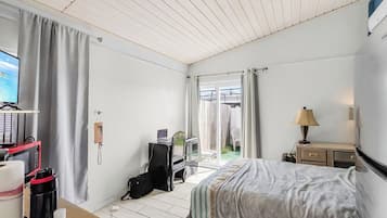 Tabla de planchar con plancha y wifi