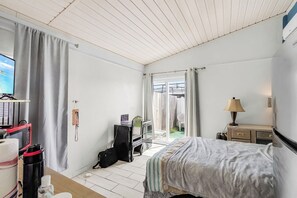 Tabla de planchar con plancha y wifi 