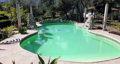 Mountain Escape w/ Pool, Spa and Retreat Vibes