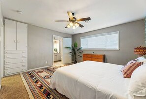 Fer et planche à repasser, Wi-Fi, draps fournis