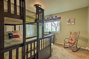 Silitysrauta/-lauta, Wi-Fi, vuodevaatteet