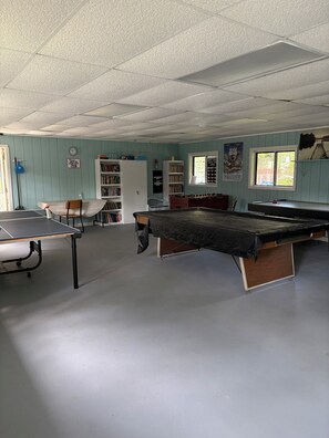 غرفة الألعاب