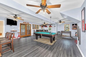 غرفة الألعاب