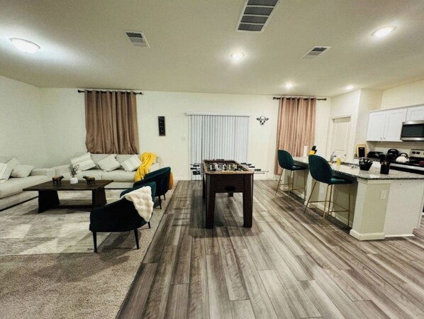 Games room - Fenced Yard • Foosball • Putting Green (Fort Worth)