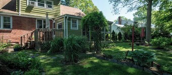 Walk to Downtown•Fire Pit•Backyard, Free Parking