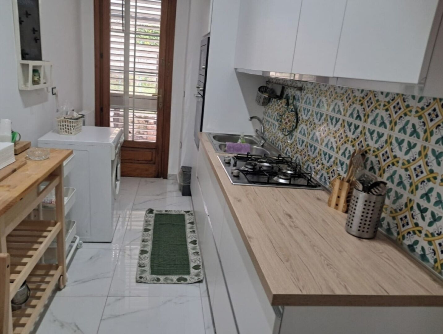 冰箱、微波炉、烤箱、炉灶